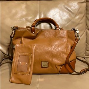 Dooney & Bourke